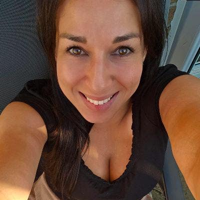 Hi all,  My name is Szidonia, and I work fo... Main Photo