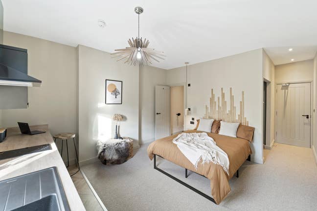 Two High-Spec Rooms Available – Empress Road, Derb Main Photo