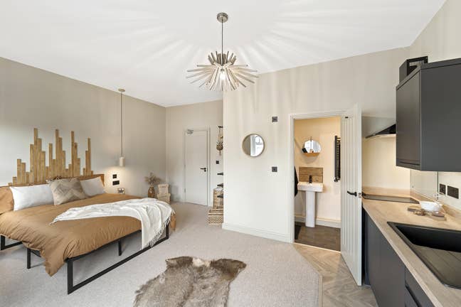 Two High-Spec Rooms Available – Empress Road, Derb Main Photo