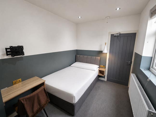 😎Beautiful En-Suite Double Rooms😎 Main Photo