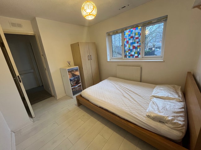 Double room in Canary Wharf area Main Photo