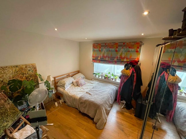 Two Double Rooms Furnished Available - Peckham  Main Photo