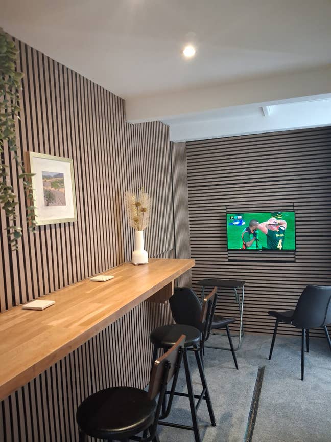 2 Bedroom modern refurbished flat in Epsom  Main Photo