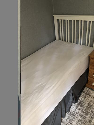 Single room just been decorated  Main Photo