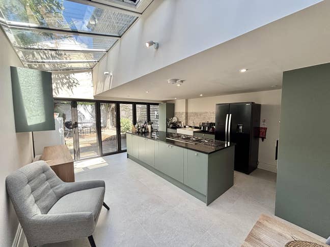 2 Stunning Rooms available near Brixton  Main Photo