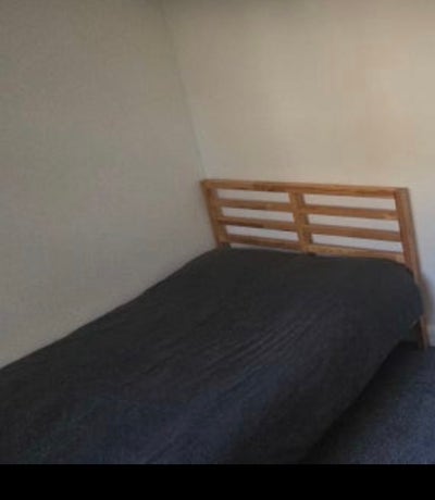 Very clean, Well Presented double room to rent  Main Photo