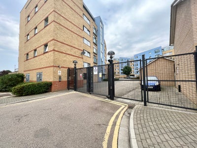2 Bed 2 Bath Riverside Apartment SE28 Main Photo