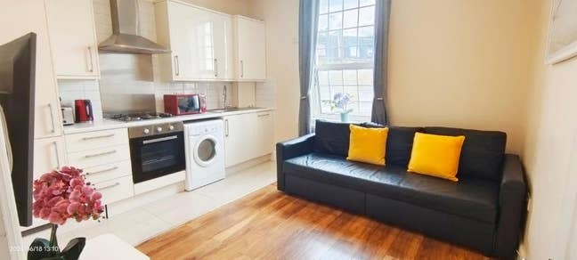 Lovely Two bedroom Flat, 7 mins Shepherds bush Main Photo