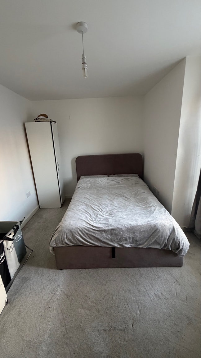 Double Room to Rent   (All bills included) Main Photo