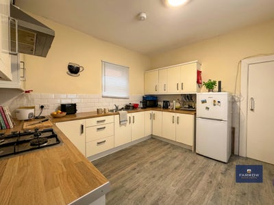 Comfortable Ensuite Double Room Available Now!! Main Photo