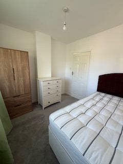 Rooms in a Shared House, Pitfield Way, NW10 Main Photo