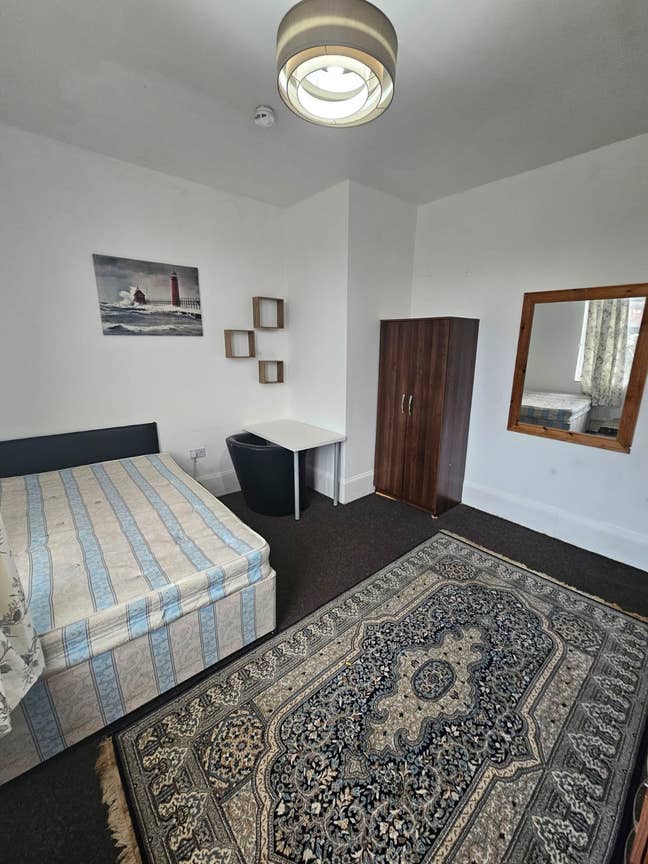 Double Room Available to Rent  Main Photo