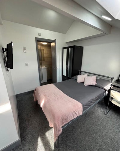 🔥 Final Room 🔥Ensuite room available on offer! Main Photo