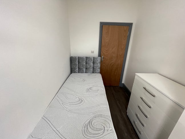 Single Room | Willesden Green | &pound;725 PCM Main Photo