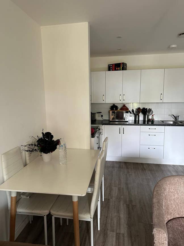 2 Bedroom | SW11 3Jy | Battersea Main Photo
