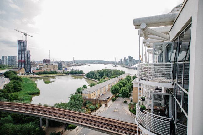 🌇 Bright Double Room | Excellent Canary Wharf  Main Photo