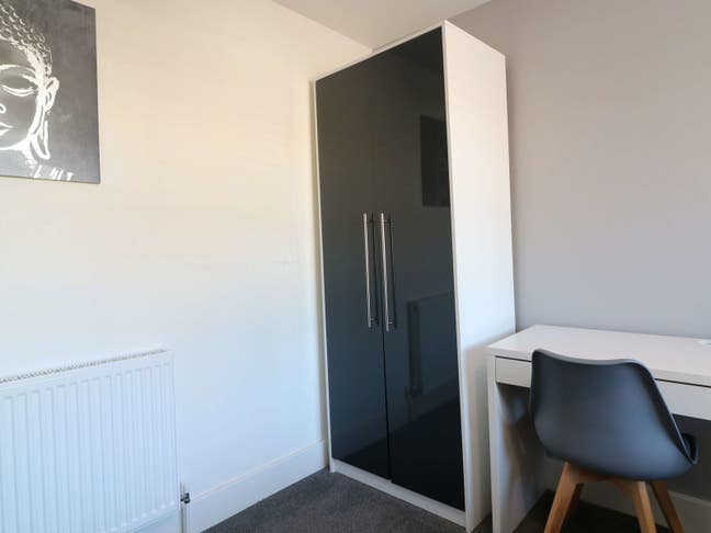Ensuite Rooms Available 🏡 Croft Avenue Main Photo
