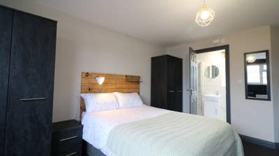 Ensuite Rooms Available 🏡 Glebe Road Main Photo