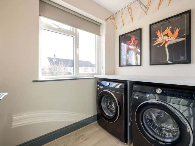 Ensuite Rooms Available 🏡 Arlington Drive Main Photo