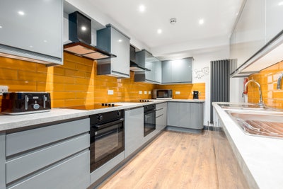 Ensuite Rooms Available 🏡 Gwyneth Road Main Photo