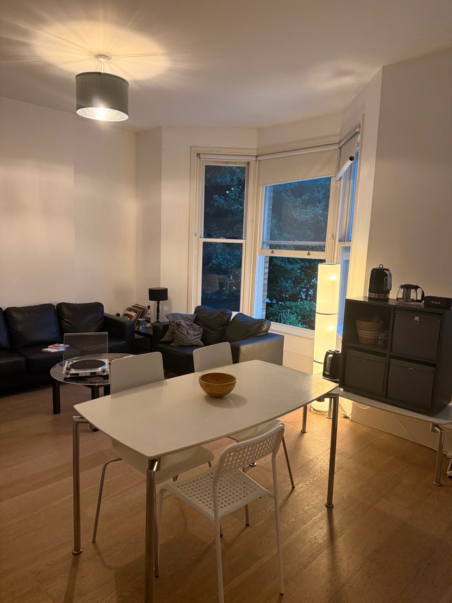 Amazing double room in the heart of Ealing Main Photo