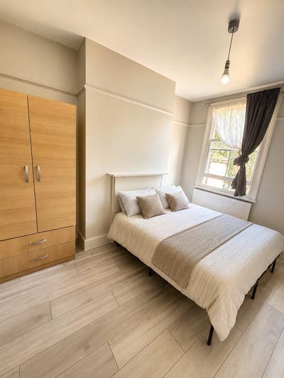 Plaistow Double Room |1 Person|0 Deposit Main Photo