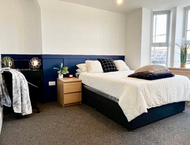 First Months Rent Is Free!!! Main Photo