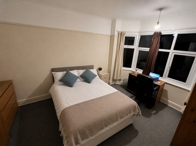 Double Rooms For Rent Heathwood Road Main Photo