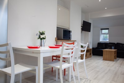 ❤️🏡 Spacious Houseshare Available 🏡❤️ Main Photo