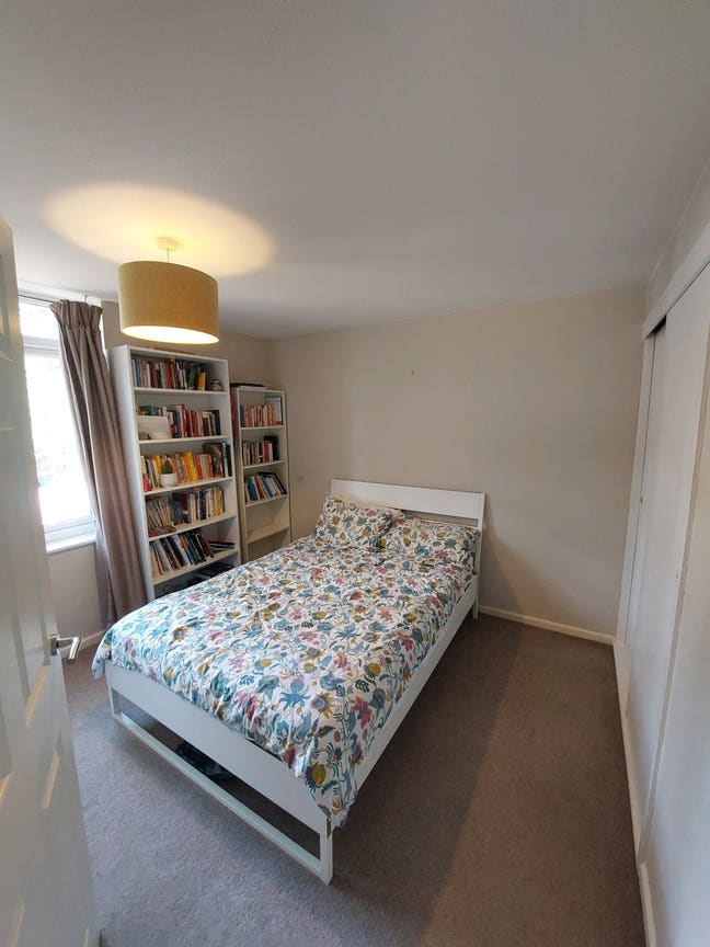 Monday–Friday Double Room in Crowthorne – &pound;625pcm Main Photo