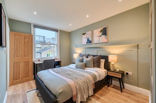 Lovely Room available near Clapham Station Main Photo