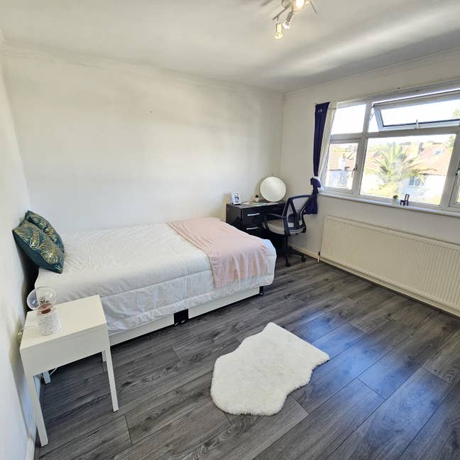 🏆Modern Big Room 1 min to Jubille Line🏡 Main Photo