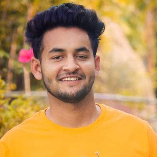 Looking for a double sharing room or single B... Main Photo