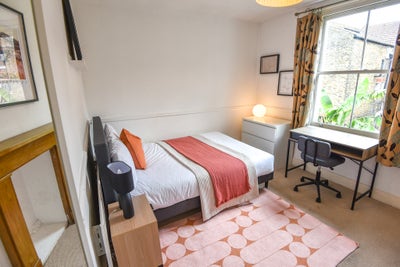 2 Doubles Available in Sept- All bills inc!  Main Photo