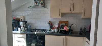 Bright Double Room in Spacious 2-Bed Homerton Flat Main Photo
