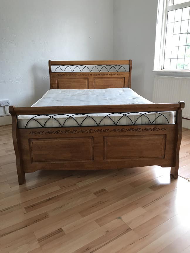 One King Size Room for rent at Dagenham East Main Photo