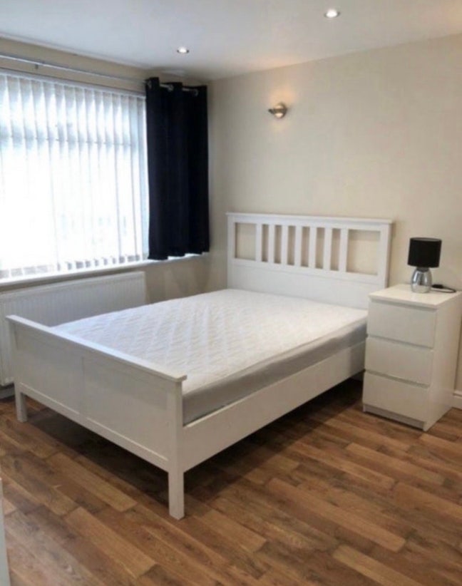 Beautiful Master bedrooms to rent  Main Photo