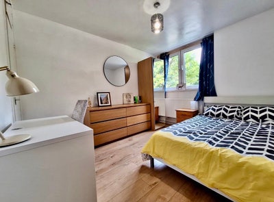 Fancy  room  near  Canary  Wharf. GIRLS preferably Main Photo