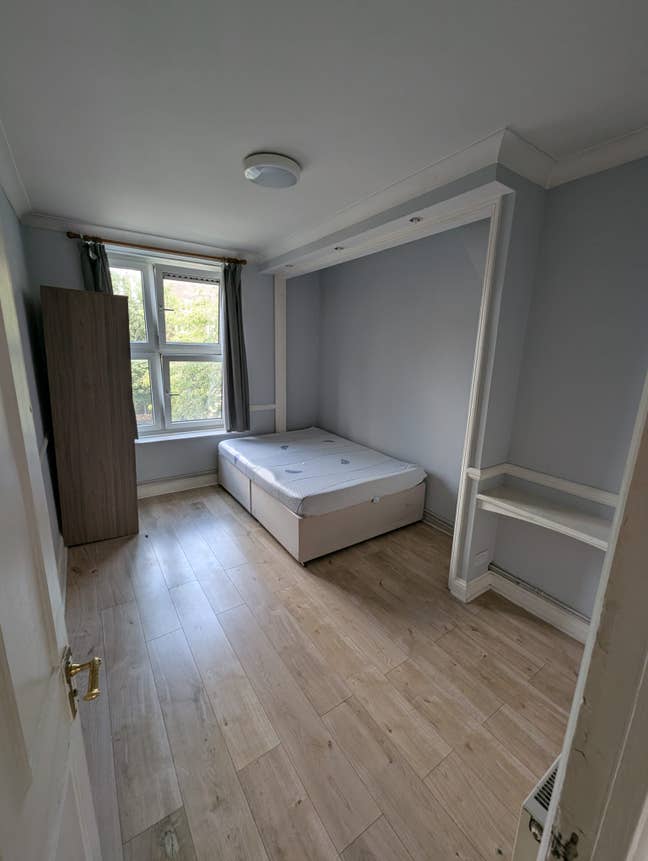 Large double room in Stockwell  Main Photo