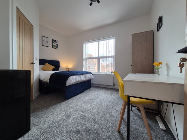 Newly renovated en-suite rooms,Oakleys Rd Main Photo