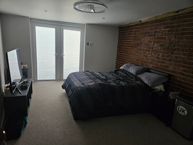 Double room with own access to garden Main Photo