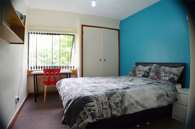 🌟 Affordable, Safe & Fully Furnished Rooms 🌟 Main Photo