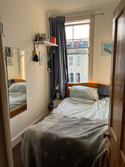 ⭐️ Balham Room Coming Available ⭐️ Main Photo