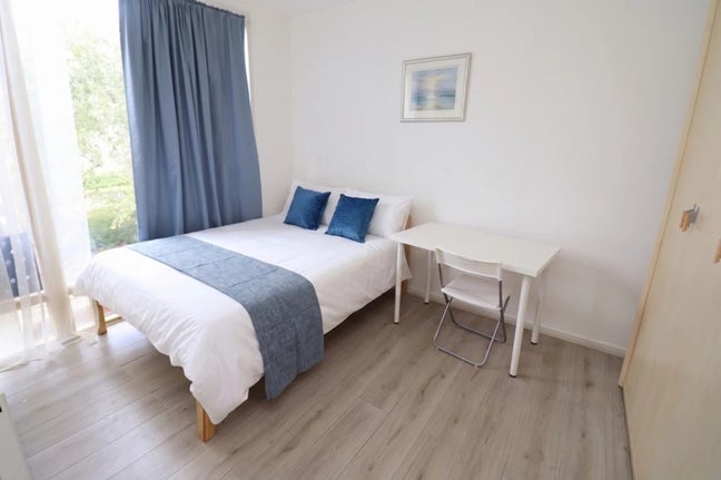 2 New Clean Rooms *North Greenwich+Lounge* Main Photo