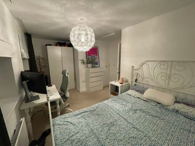 Double room professional male preferred Main Photo