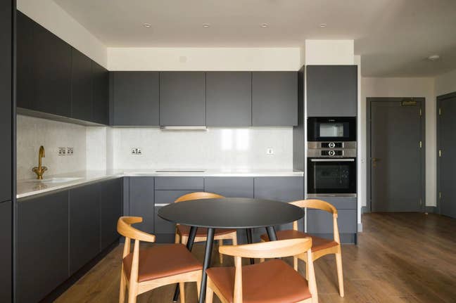 Double bedroom in a 2B2B Flat - Tottenham Hale Main Photo