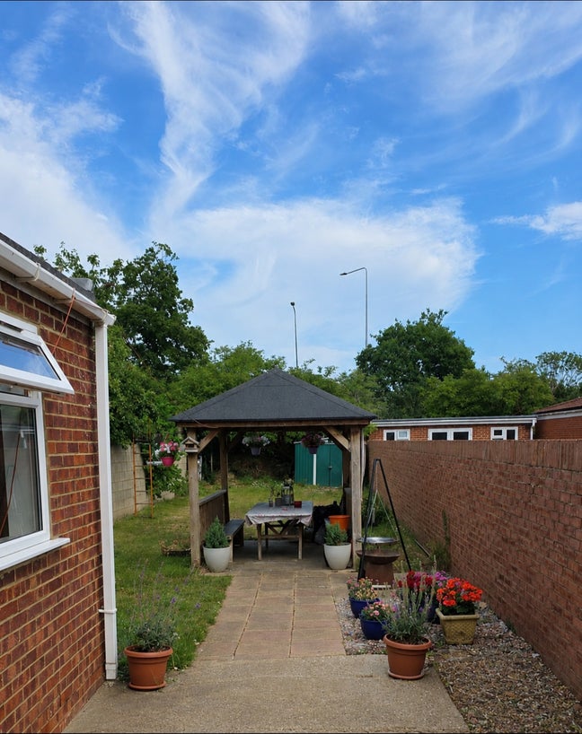 Two room for rent on first floor in a house..  Main Photo