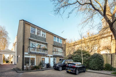 Two Bedroom Townhouse in Regent's Park Main Photo