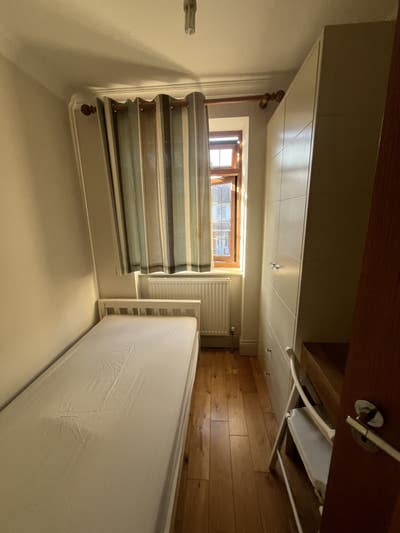 Single room for rent Main Photo