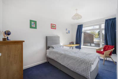 Double room in large family house  Main Photo